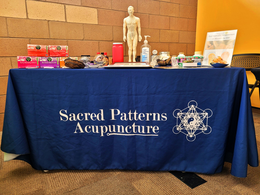 North Domingo Baca Senior Center Medicare Fair - Sacred Patterns Acupuncture - Dr. Andrew Moser, DOM, MBA - October 2024 - Albuquerque, New Mexico