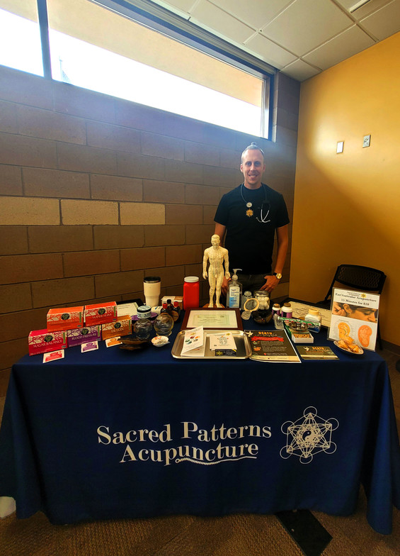 North Domingo Baca Senior Center Medicare Fair - Sacred Patterns Acupuncture - Dr. Andrew Moser, DOM, MBA - October 2024 - Albuquerque, New Mexico