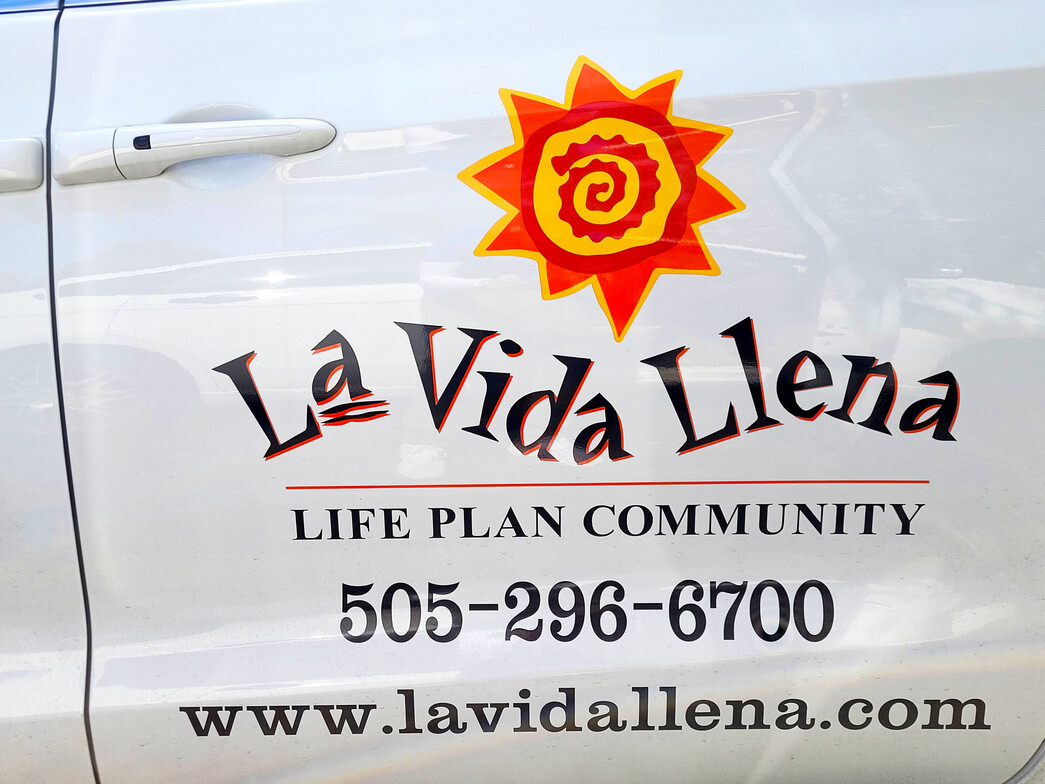 Dr. Andrew Moser of Sacred Patterns Acupuncture at La Vida Llena Health Fair 2025 – Albuquerque holistic healthcare