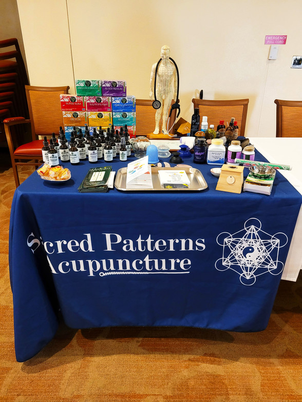 Dr. Andrew Moser of Sacred Patterns Acupuncture at La Vida Llena Health Fair 2025 – Albuquerque holistic healthcare